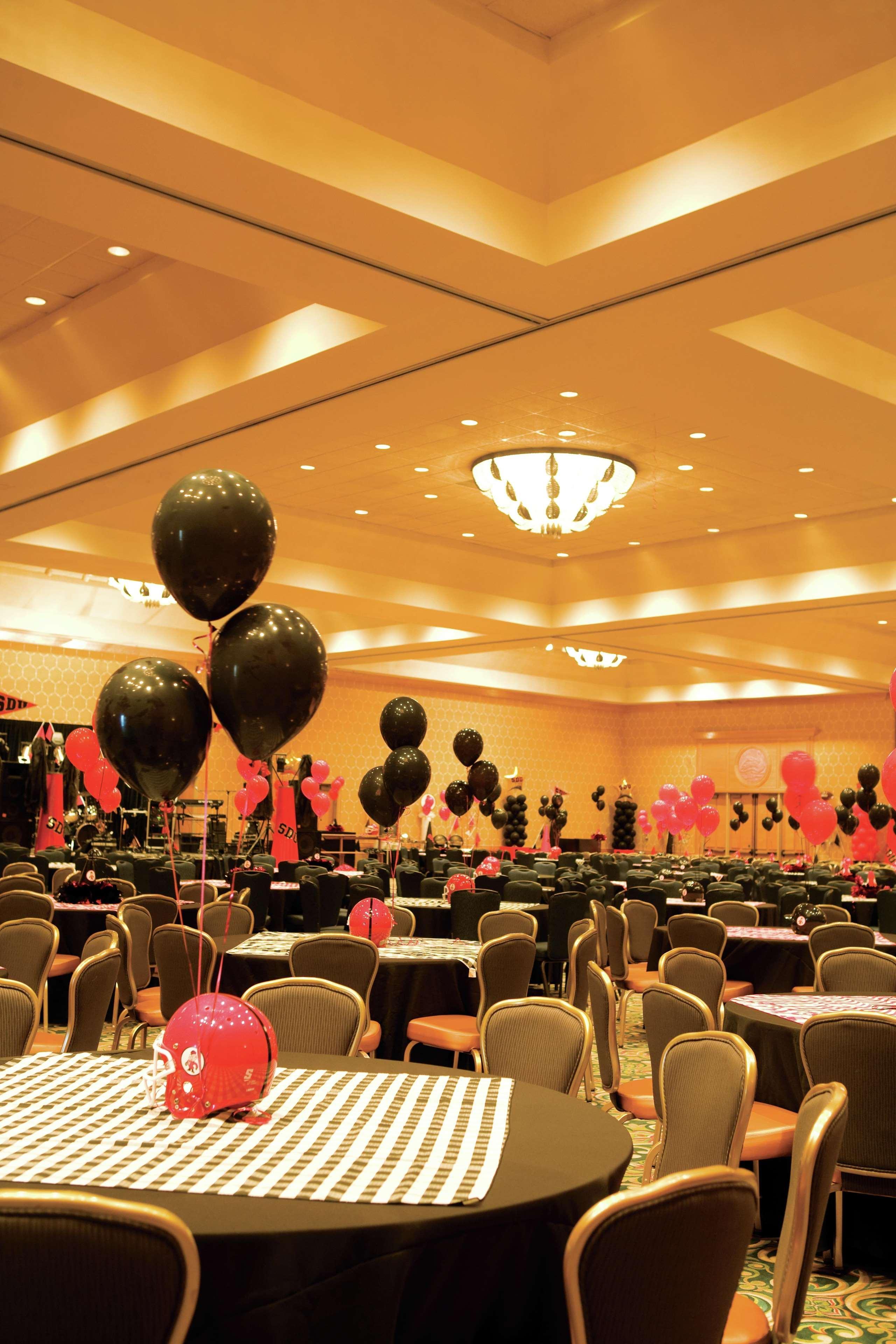 Embassy Suites By Hilton Myrtle Beach Oceanfront Resort Briarcliffe Acres Экстерьер фото